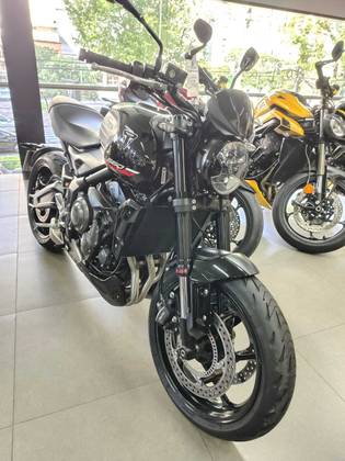 TRIUMPH TRIDENT 660 TRIUMPH TRIDENT 660